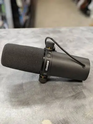 Shure - SM7B 2